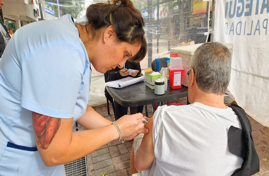 CONTINÚA LA CAMPAÑA DE VACUNACIÓN EN BERAZATEGUI