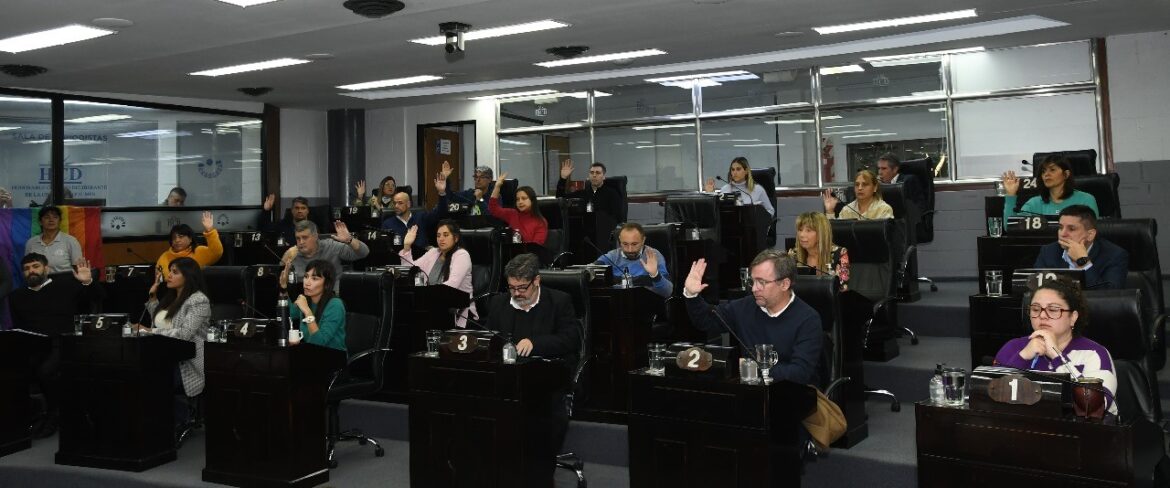 DEBATES Y CONTRAPUNTOS EN LA SESIÓN DEL CONCEJO DELIBERANTE LOCAL