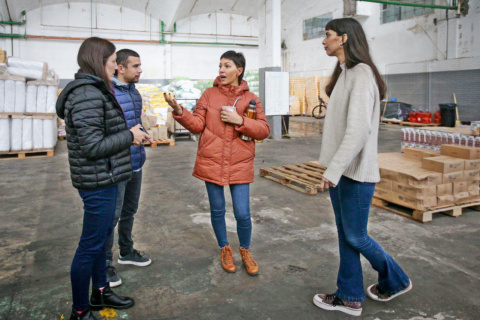 MAYRA HIZO UN VIVO EN INSTAGRAM RECORRIENDO EL GALPÓN DE DESARROLLO SOCIAL Y MOSTRÓ EL BUEN ESTADO DEL MISMO: “NO VAMOS A PARAR DE TRABAJAR POR MÁS QUE MIENTAN E INVENTEN”