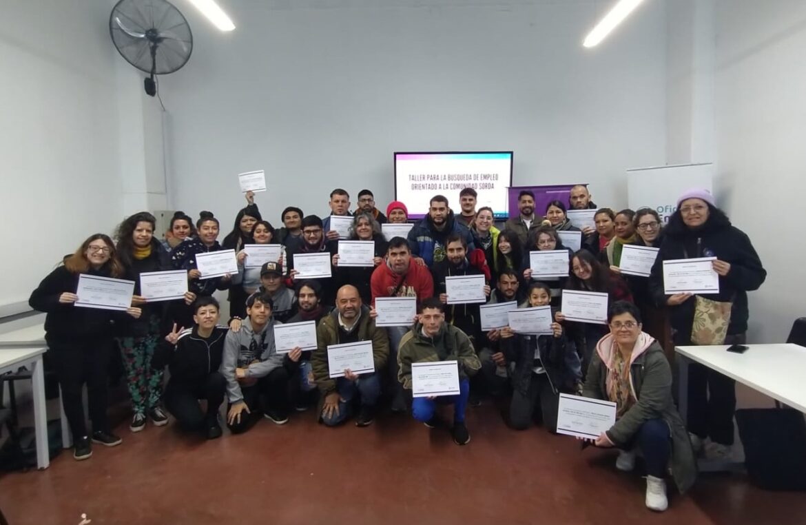 EXITOSO CIERRE DEL PRIMER TALLER DE APOYO A LA BÚSQUEDA DE EMPLEO PARA LA COMUNIDAD SORDA EN QUILMES TEC