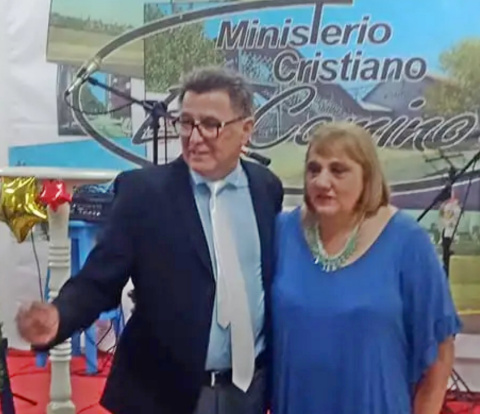 EL PASTOR KUPEC UNGIRÁ CON LA SANTA UNCIÓN DIACONOS Y EVANGELISTAS