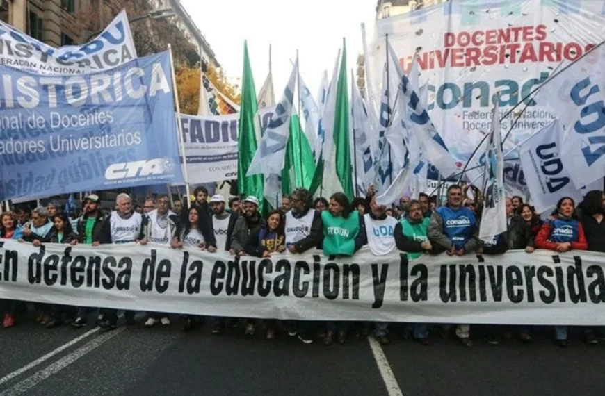 EL FRENTE SINDICAL DE UNIVERSIDADES NACIONALES LANZÓ UN «PARO TOTAL» PARA MAÑANA