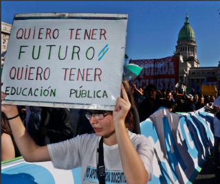 MARCHA FEDERAL POR FINANCIAMIENTO A LA UNIVERSIDAD