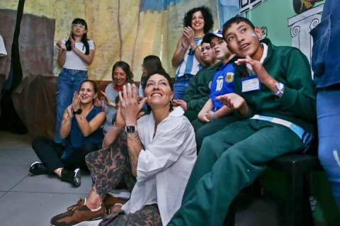 MAYRA ESTUVO PRESENTE EN LA ESCUELA DE EDUCACIÓN ESPECIAL DR. OVIDIO DECROLY Y PARTICIPÓ DE SU TRADICIONAL MARATÓN DE LECTURA