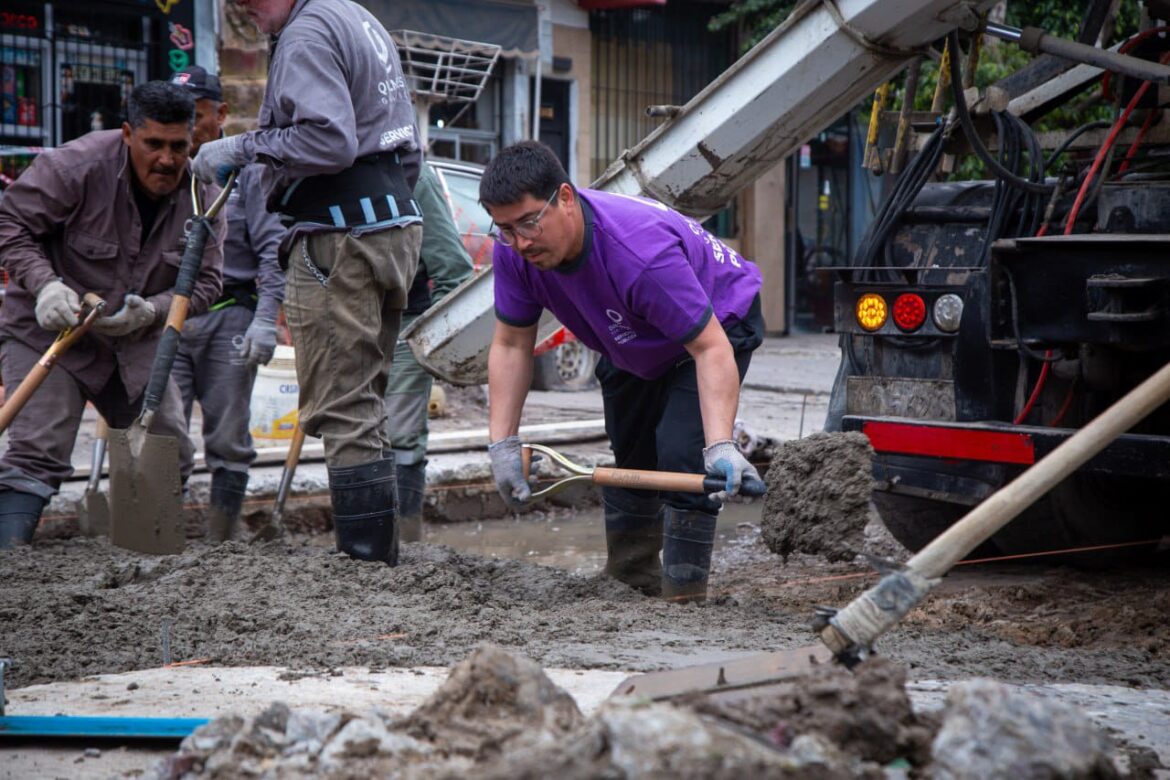 TRABAJOS DE BACHEO Y REPARACIÓN DE PAVIMENTO EN EL BARRIO LA MATERA EN QUILMES OESTE