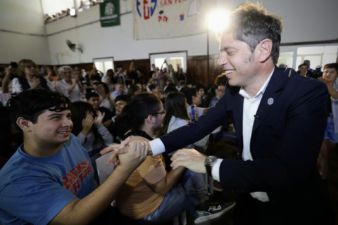 KICILLOF EN SAN FERNANDO ENTREGÓ VIVIENDAS Y PROGRAMA DE EDUCACIÓN