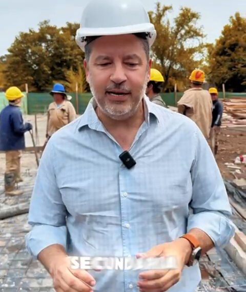 MENENDEZ VISITÓ LA OBRA DE LA FUTURA ESCUELA SECUNDARIA DE LA TEJA, EN MERLO