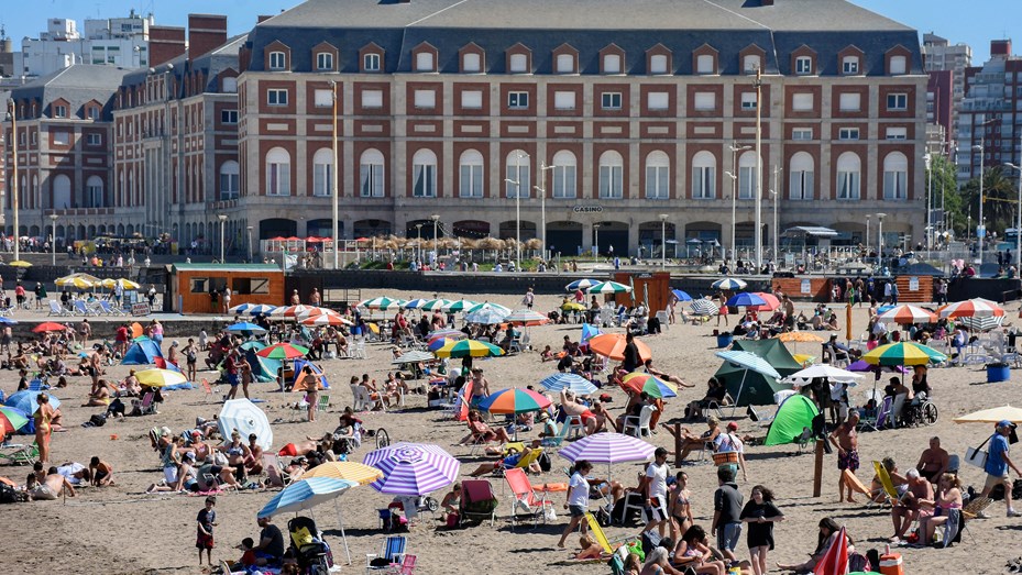 UNA FAMILIA NECESITA AL MENOS UN MILLÓN Y MEDIO DE PESOS PARA IRSE UNA SEMANA DE VACACIONES A MAR DEL PLATA