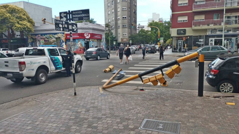 CAYÓ SEMAFORO EN ZONA CENTRICA DE MAR DEL PLATA