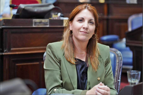 “Grave error del intendente de Rawson” y “Yo estoy con los Guardavidas de Unión”, sentenció la diputada Moragues