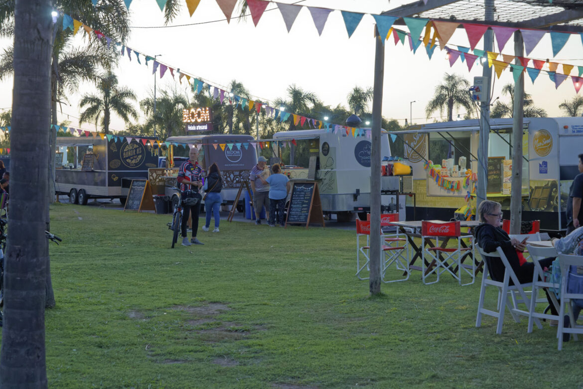 SIGUEN LOS FOODTRUCKS EN LA COSTA DE HUDSON