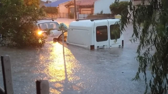 LA PROVINCIA ENVIÓ REFUERZOS A BAHÍA BLANCA: EVACUACIÓN DEL HOSPITAL PENNA Y OPERATIVOS DE EMERGENCIA