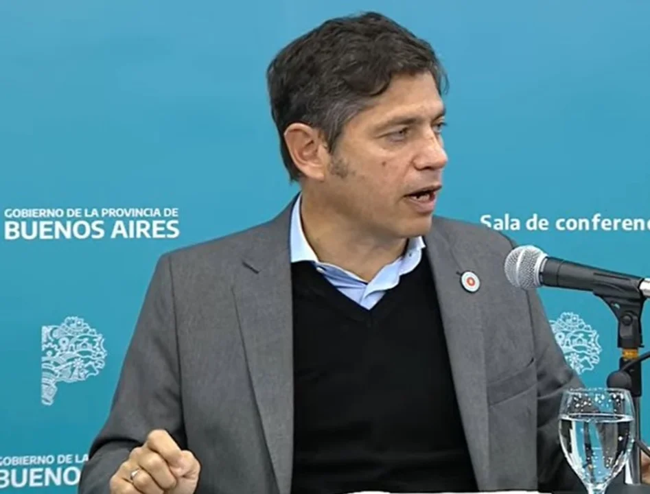 AXEL KICILLOF: «LA CAMPAÑA ELECTORAL NO ES SUCIA, ES ROÑOSA»