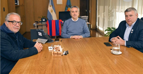 LARROQUE Y SUCCURRO FIRMARON UN CONVENIO POR 100 MEJORAMIENTOS HABITACIONALES EN SALLIQUELÓ