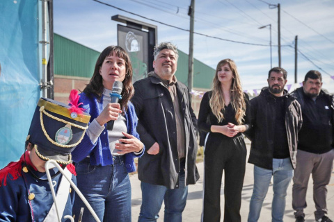 CECI SOLER RECORRIÓ LA OBRA DEL PASEO DE LA LEALTAD EN QUILMES OESTE
