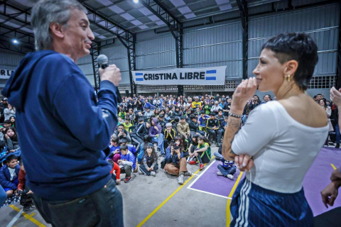 MAYRA, MÁXIMO Y JORGE TAIANA INAUGURARON EL POLIDEPORTIVO “DIEGO ARMANDO MARADONA” EN QUILMES OESTE