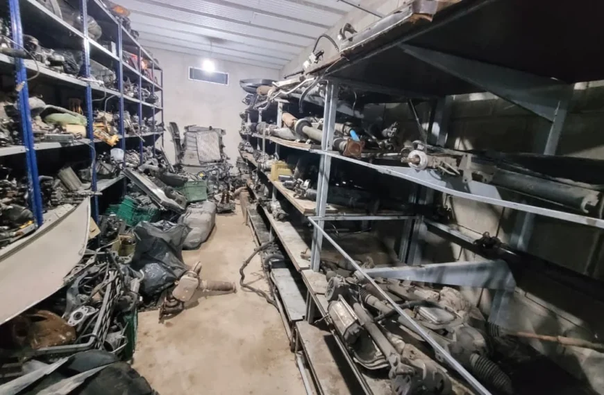 GOLPE AL ROBO DE CAMIONETAS 4X4: DETUVIERON A CUATRO LADRONES EN MORENO