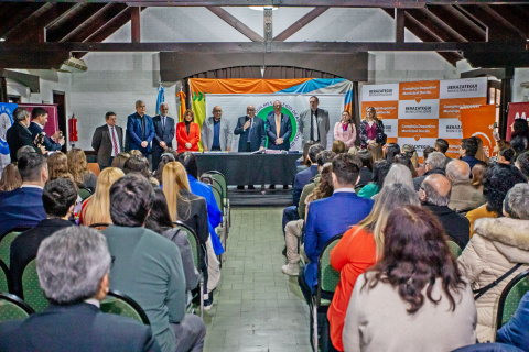 BERAZATEGUI: LA REGION TIENE 18 NUEVOS ABOGADOS