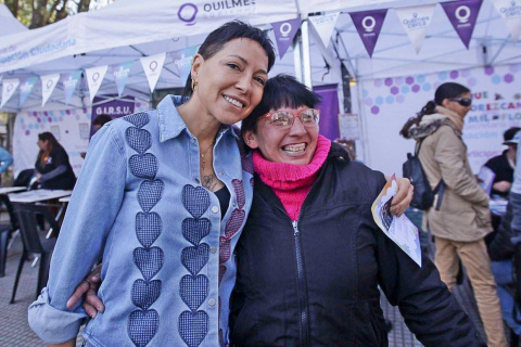 MAYRA DIALOGÓ CON LAS Y LOS VECINOS QUE SE ACERCARON A UN NUEVO OPERATIVO “QUILMES CERCA EDICIÓN PRIMAVERA”
