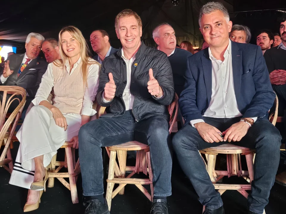 UNA FISCAL DICTAMINÓ QUE KAREN REICHARDT DEBE ENCABEZAR LA LISTA Y NO SANTILLI