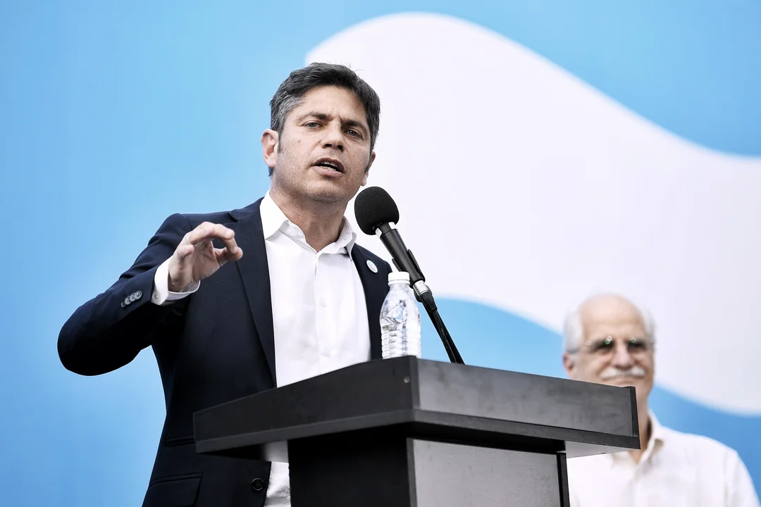 KICILLOF DIJO QUE EL GOBIERNO DE MILEI ES UNA «ESTAFA» DE TIK-TOK Y APUNTÓ CONTRA CAPUTO: «SE TIMBEA EL PAÍS»