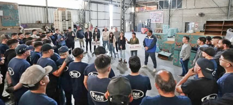 MAYRA JUNTO A LA DIPUTADA NACIONAL VANESA SILEY Y REPRESENTANTES DE LA UOM RECORRIERON LA EMPRESA “RENANIA” DE BERNAL OESTE