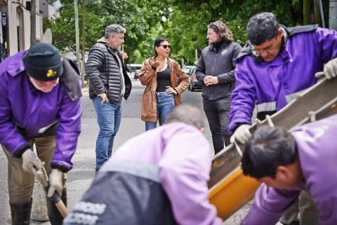 TAREAS DE BACHEO EN QUILMES CON FONDOS DEL MUNICIPIO