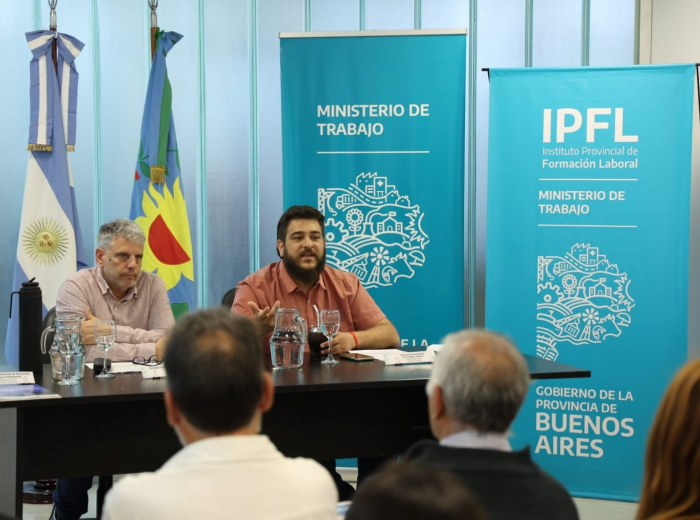 LADRILLEROS YA CUENTAN CON UNA CURRÍCULA OFICIAL PARA LA FORMACIÓN LABORAL