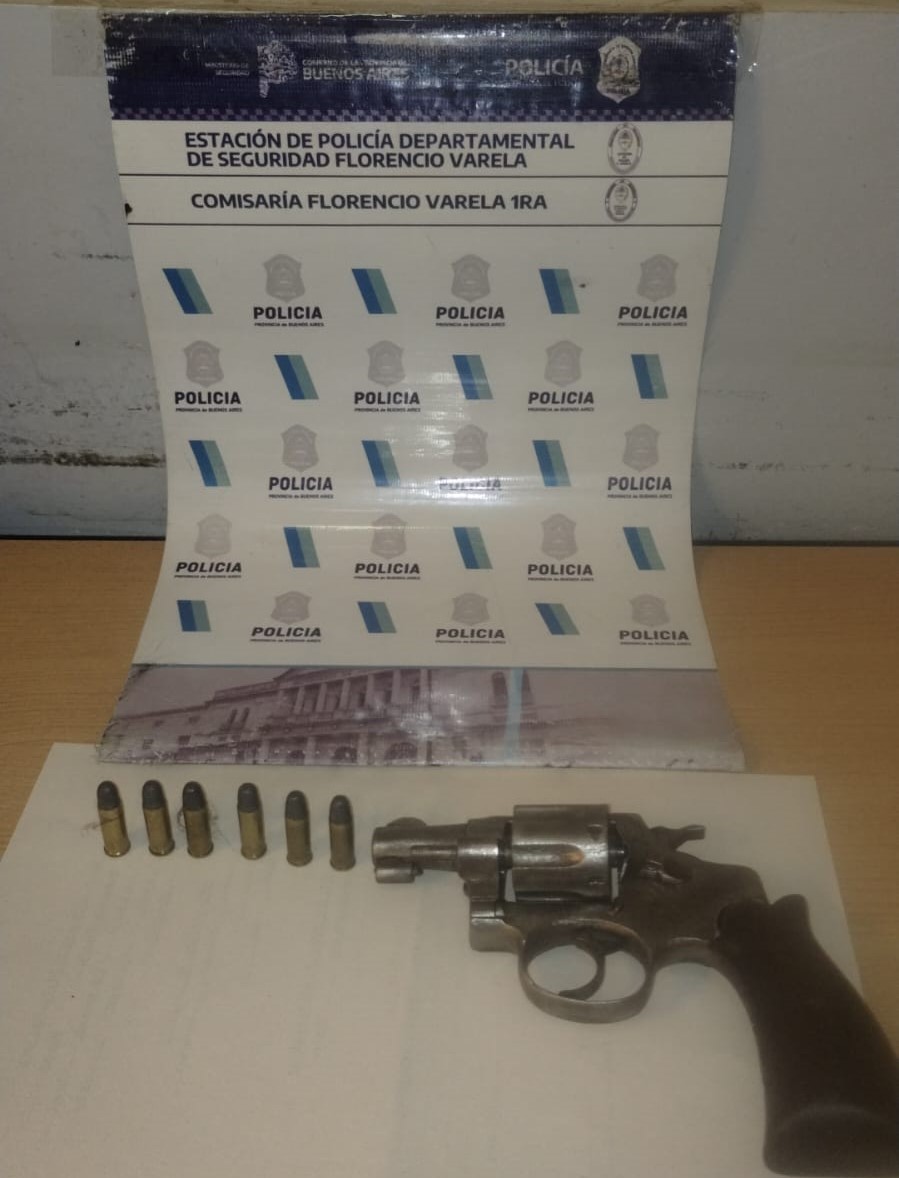 IBAN ARMADOS, PERO FUERON DETENIDOS GRACIAS A UN LLAMADO AL 911