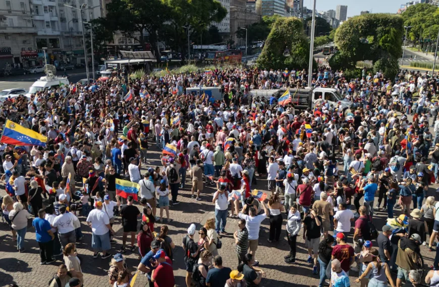 ACTO DE VENEZOLANOS FRENTE AL OBELISCO EN APOYO A LA INTERVENCIÓN ESTADOUNIDENSE