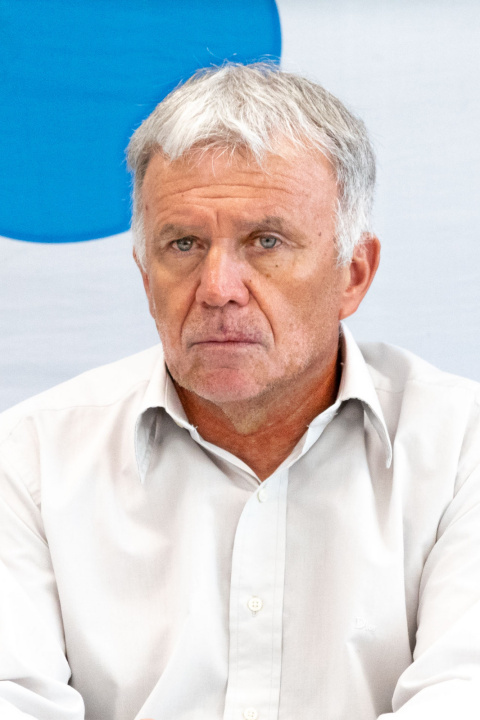 EN BERAZATEGUI EL INTENDENTE BALOR Y CONCEJALES DENUNCIAN A EDESUR