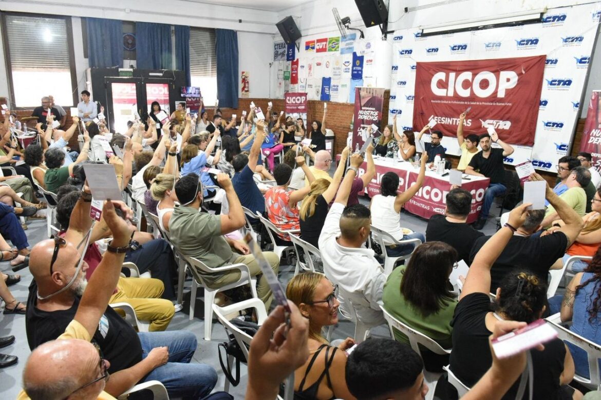 EL CONGRESO DEL GREMIO CICOP ACEPTÓ LA PROPUESTA PARITARIA Y ADHIRIÓ A UN PLAN DE LUCHA CONTRA LA REFORMA LABORAL
