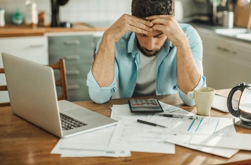 MÁS DEL 9% DE LAS FAMILIAS ARGENTINAS TIENE PROBLEMAS PARA PAGAR SUS DEUDAS