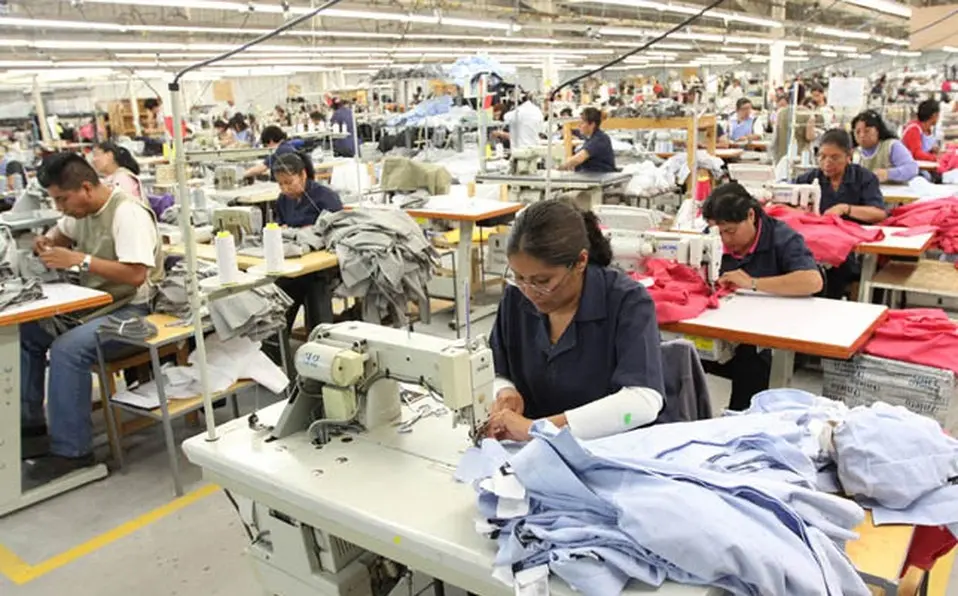 LA INDUSTRIA TEXTIL PERDIÓ 18.333 EMPLEADOS Y SUS PRECIOS BAJARON 30,6% EN EL GOBIERNO DE JAVIER MILEI