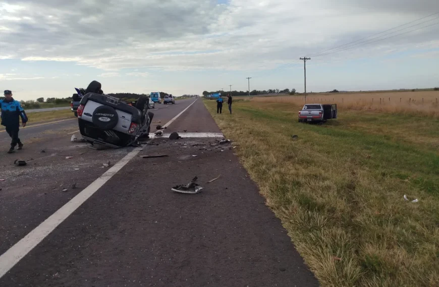 TRAGEDIA EN RUTA 2: UN MUERTO Y DOS HERIDOS POR UN CHOQUE FRONTAL