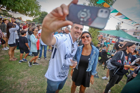 MAYRA MENDOZA ESTUVO PRESENTE EN EL FESTIVAL DE LA CERVEZA – EDICIÓN SAN PATRICIO EN EL PARQUE LINEAL DE DON BOSCO