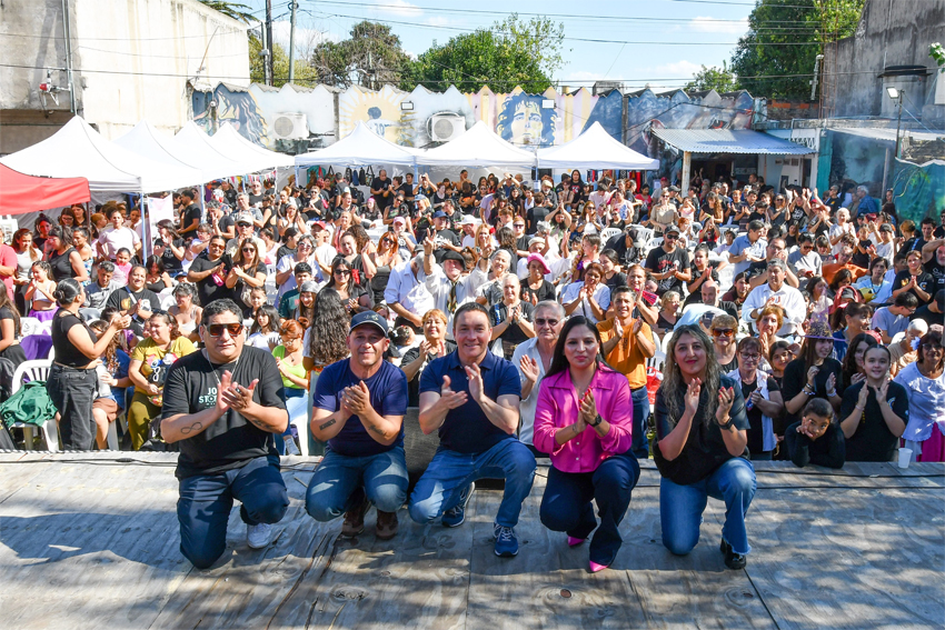 ANDRÉS WATSON FORMALIZÓ LA APERTURA DE LOS TALLERES ARTÍSTICOS Y CULTURALES 2026