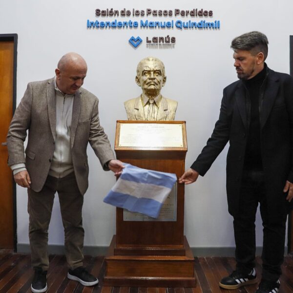 EL HCD LANÚS IMPUSO EL NOMBRE «INTENDENTE MANUEL QUINDIMIL» AL SALÓN DE LOS PASOS PERDIDOS
