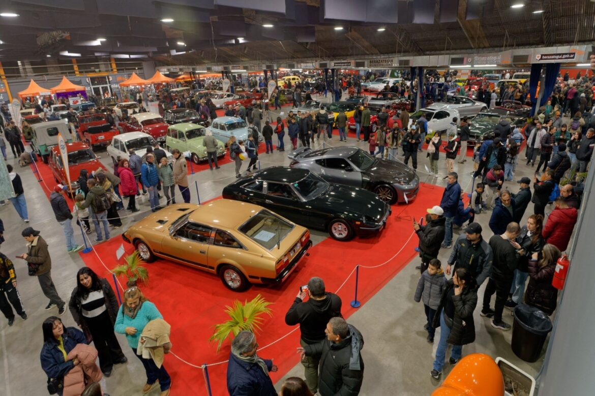 BERAZATEGUI REALIZA EL 13° SALÓN DE AUTOMÓVILES Y MOTOS CLÁSICAS