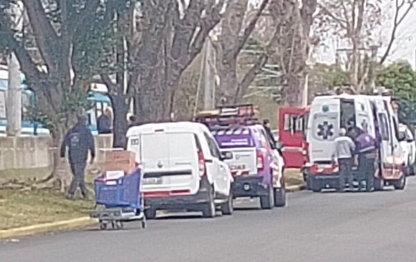 EL TREN LE CORTÓ LAS DOS PIERNAS, ESTA VIVO