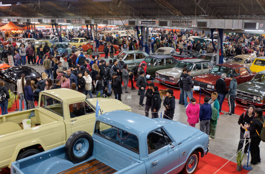 BRILLÓ EL 13° SALÓN DE AUTOMÓVILES Y MOTOS CLÁSICAS DE BERAZATEGUI