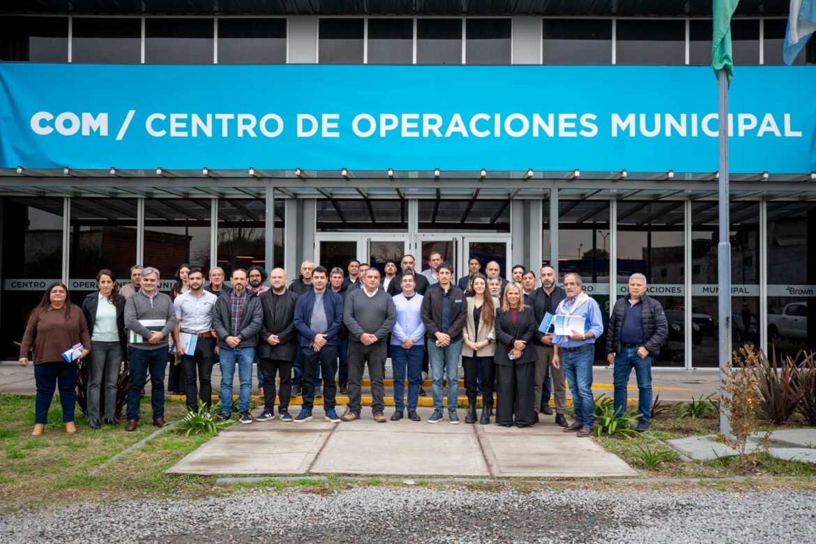CARLOS BALOR PARTICIPÓ DE UN ENCUENTRO CON EL SUBSECRETARIO DE FISCALIZACIÓN Y CONTROL POLICIAL BONAERENSE