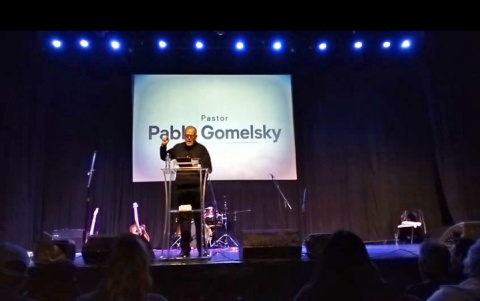EL PASTOR PABLO GOMELSKY PRESENTÓ LA IGLESIA «MDS», EN QUILMES