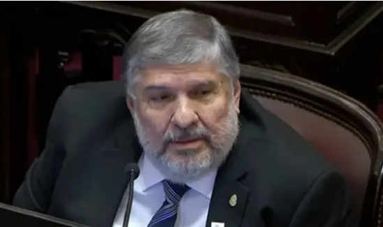 SENADOR MAYANS DIJO QUE MILEI ES PASIBLE DE JUICIO POLITICO POR TRAICION A LA PATRIA