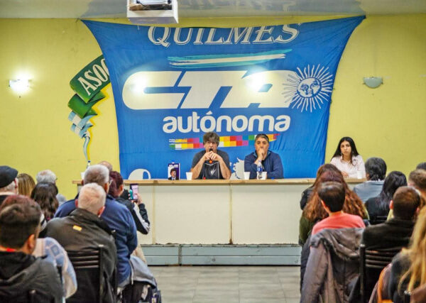 EN ATE QUILMES PRESENTARON EL LIBRO «GATO POR LIEBRE»
